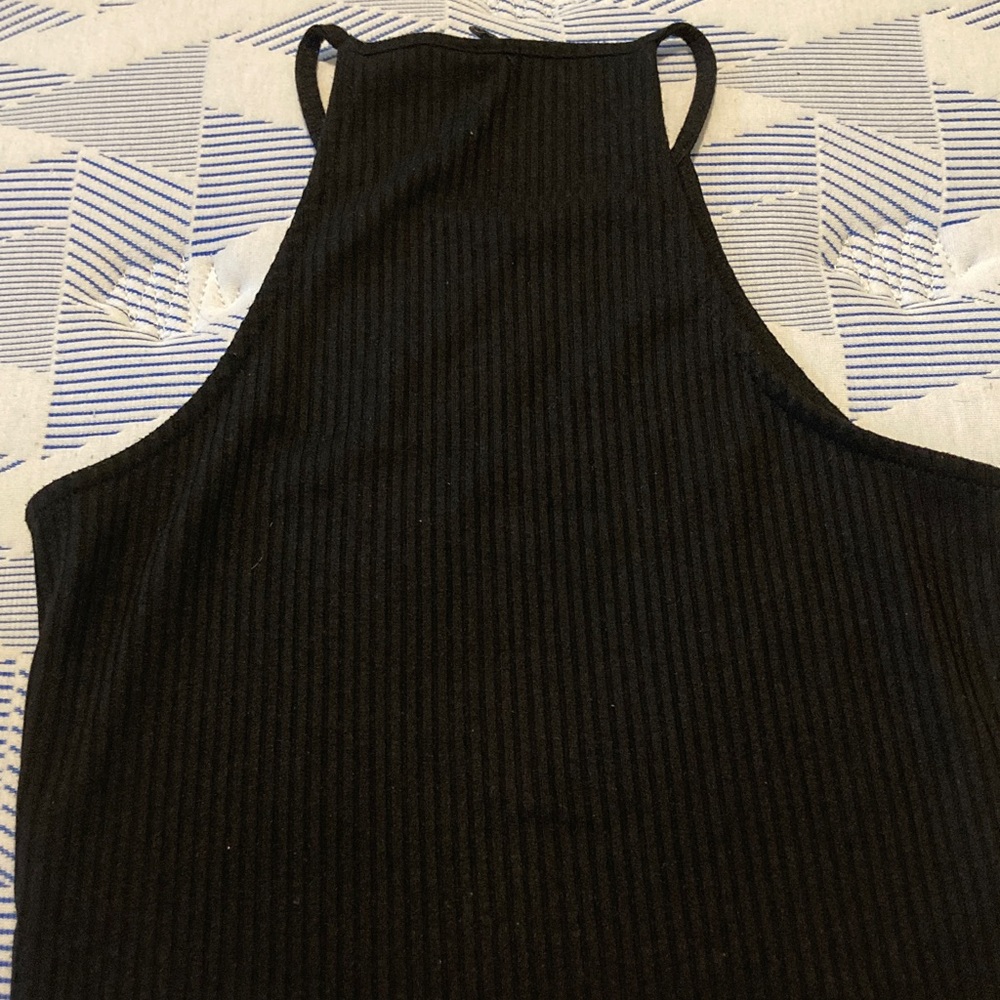 Black Ribbed Tank Top - Picture 3 of 4
